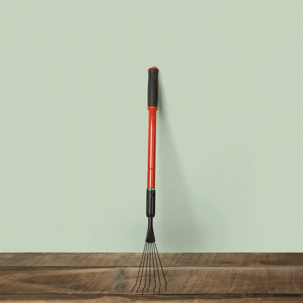 Corona ExtendaHandle Garden Rake